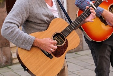 На Хмельнитчине запретили публичное использование русскоязычных песен