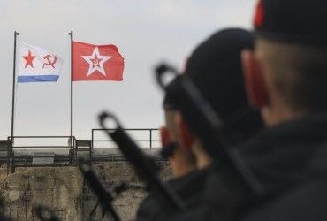 В Севастополь свозят убитых и раненых россиян с острова Змеиный - разведка