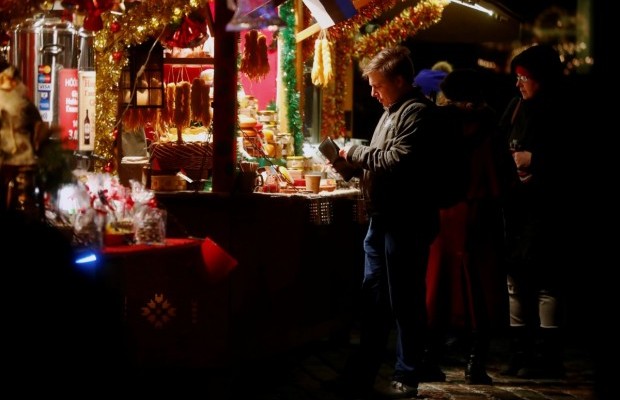 Перше місто Німеччини відмовилося від різдвяного ярмарку через пандемію коронавірусу