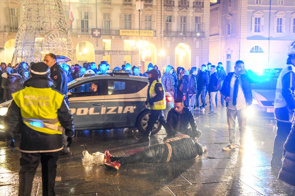В настоящее время полиция устанавливает личность изготовителя бомб / фото lastampa.it В настоящее время полиция устанавливает личность изготовителя бомб / фото lastampa.it
