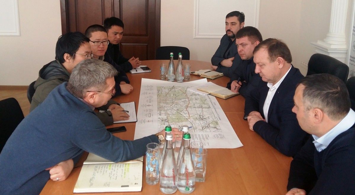 в обласній Службі автодоріг відбулася зустріч з китайською компанією, яка реалізовуватиме проект Північного обходу в обласній Службі автодоріг відбулася зустріч з китайською компанією, яка реалізовуватиме проект Північного обходу