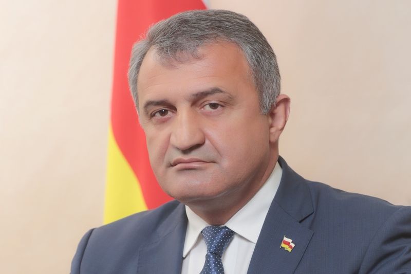 Бібілов приїхав в Бібілов приїхав в