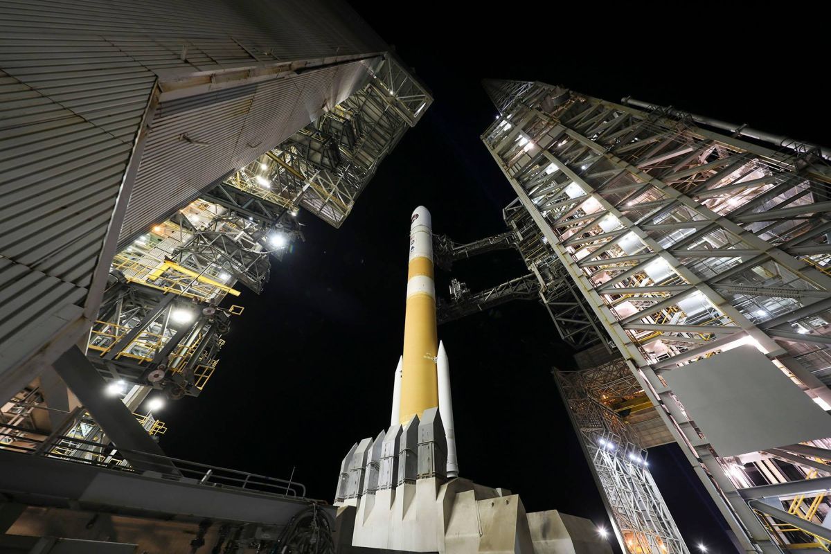 Ракета стартувала опівночі за київським часом / фото facebook.com/ulalaunch Ракета стартувала опівночі за київським часом / фото facebook.com/ulalaunch