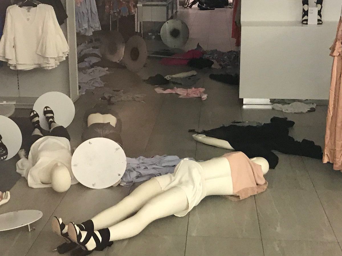 Магазин H&M в районі Йоганнесбурга - Сандтоні / REUTERS Магазин H&M в районі Йоганнесбурга - Сандтоні / REUTERS