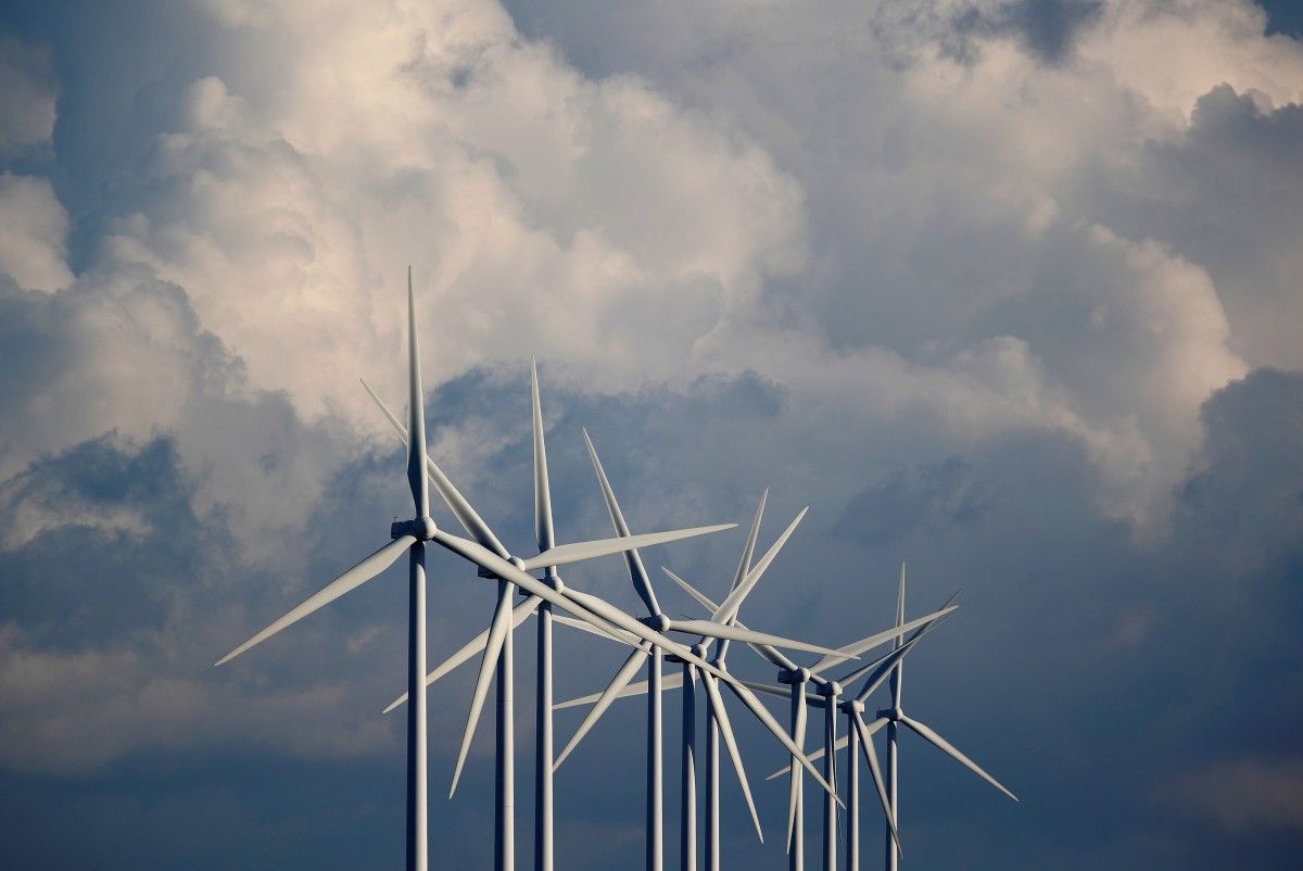 Новая модель позволит увеличить долю «зеленой» электроэнергии в энергосистеме / Иллюстрация REUTERS