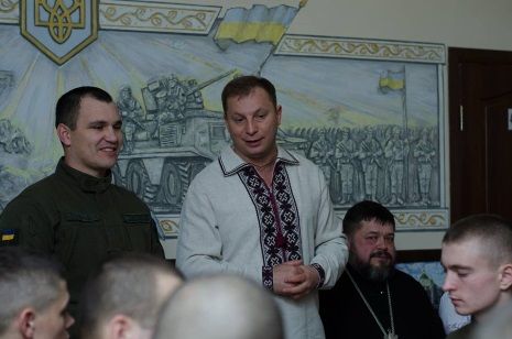 Председатель Тернопольской ОГА провел сочельник накануне Крещения с военнослужащими (фото) Председатель Тернопольской ОГА провел сочельник накануне Крещения с военнослужащими (фото)