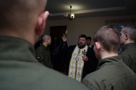 Председатель Тернопольской ОГА провел сочельник накануне Крещения с военнослужащими (фото) Председатель Тернопольской ОГА провел сочельник накануне Крещения с военнослужащими (фото)