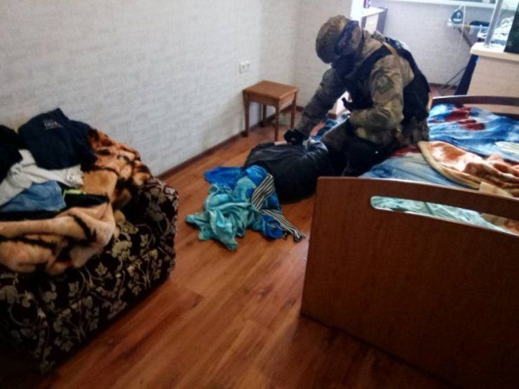 В Одесі поліція затримала чоловіка, який відкрив стрілянину з вікна висотки / фото gunp.odessa В Одесі поліція затримала чоловіка, який відкрив стрілянину з вікна висотки / фото gunp.odessa