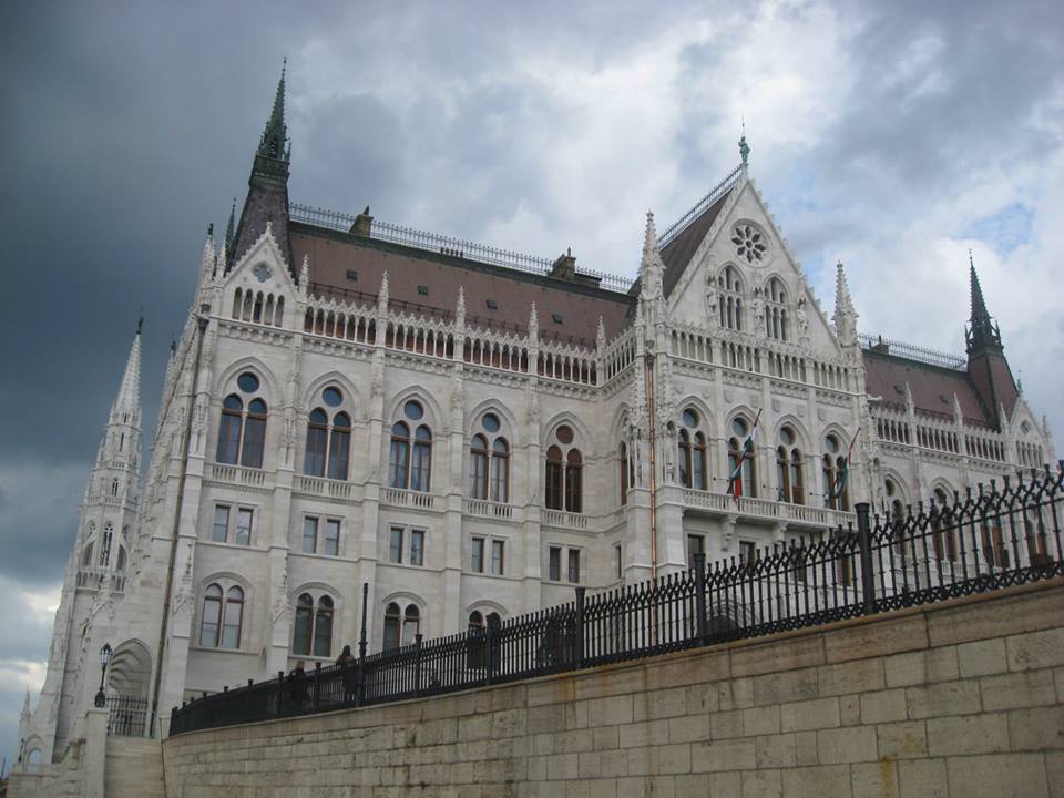 Знаменита будівля угорського парламенту / фото УНІАН