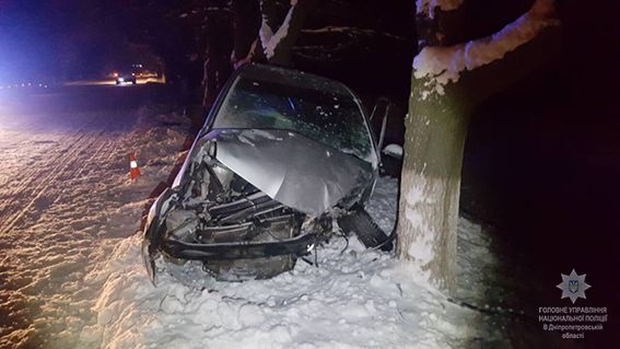 В результате аварии постраджало пять человек \ фото dp.npu.gov.ua В результате аварии постраджало пять человек \ фото dp.npu.gov.ua