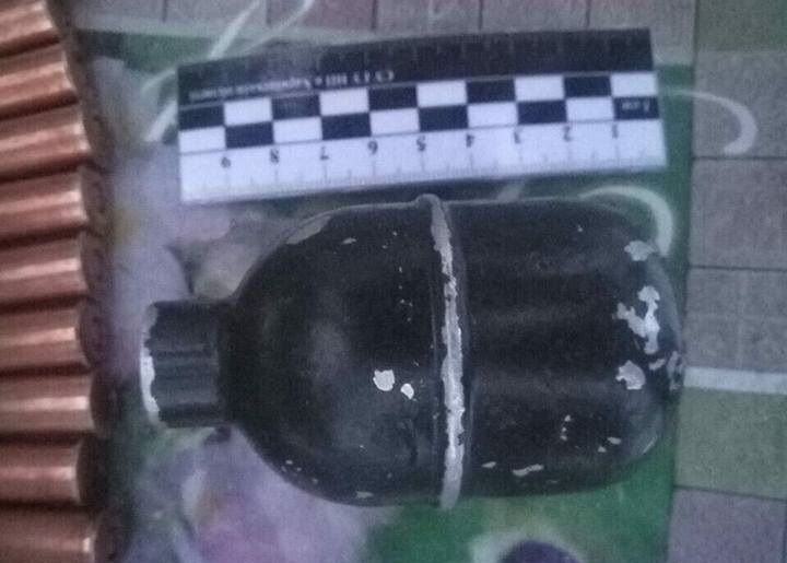 У мужчины нашли гранату РГД-5 / фото facebook.com/kharkivpolice У мужчины нашли гранату РГД-5 / фото facebook.com/kharkivpolice