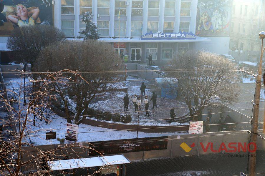 После информации в СМИ в мэрии объяснили, для чего убрали бюст / фото vlasno.info После информации в СМИ в мэрии объяснили, для чего убрали бюст / фото vlasno.info
