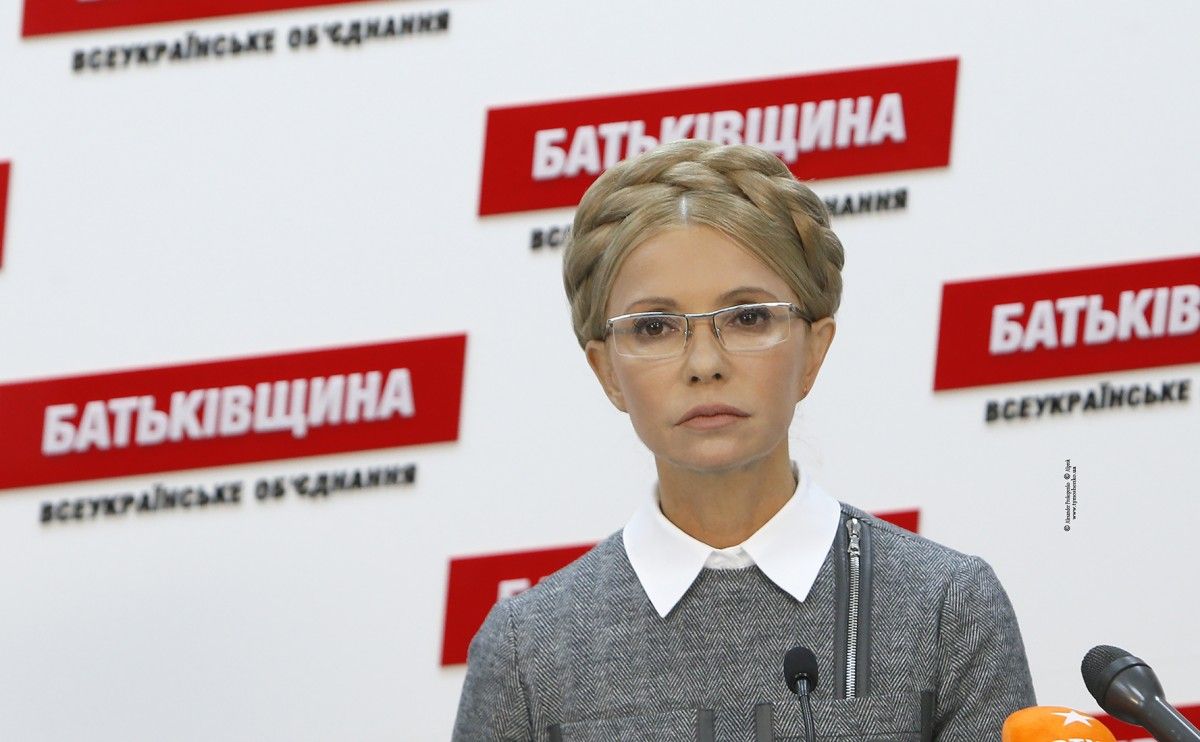 Тимошенко вимагає від президента внести кандидата від 'Батьківщини' до подання на новий склад ЦВК Тимошенко вимагає від президента внести кандидата від 'Батьківщини' до подання на новий склад ЦВК