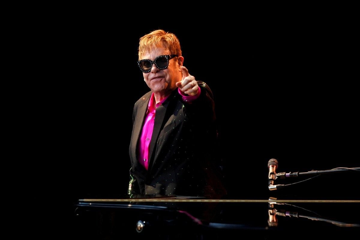Элтон Джон отменил пару концертов из-за болезни / фото REUTERS