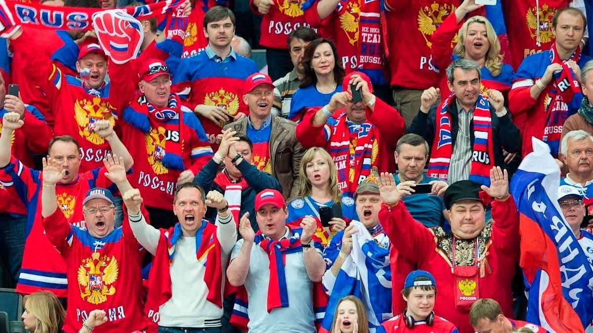 Российским болельщикам разрешили проносить флаги своей страны на трибуны / news.sportbox.ru Российским болельщикам разрешили проносить флаги своей страны на трибуны / news.sportbox.ru