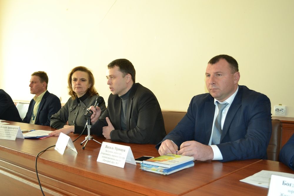 В Житомире провели семинар для повышения качества предоставления услуг в ЦНАПах / oda.zt.gov.ua В Житомире провели семинар для повышения качества предоставления услуг в ЦНАПах / oda.zt.gov.ua
