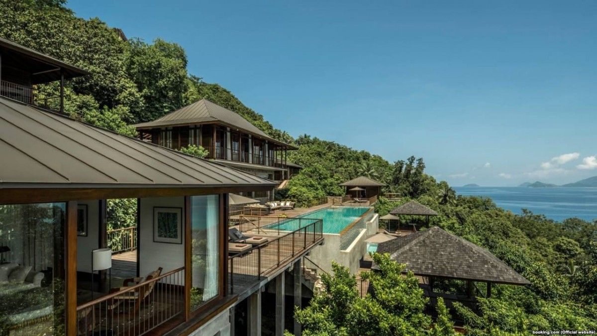 Курорт Four Seasons Resort, Сейшели / Фото з сайту booking.com Курорт Four Seasons Resort, Сейшели / Фото з сайту booking.com