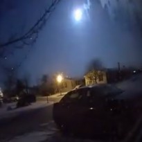 В США упал метеорит, вызвав землетрясение (видео)