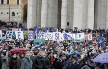 На всех континентах прошли шествия в поддержку послания Папы в День мира
