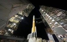 США запустили ракету Delta IV с секретным военным спутником (видео)