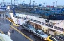 Из-за непогоды на Керченской переправе застряли сотни авто