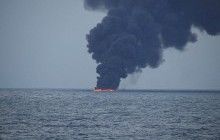 Крушение танкера у берегов Китая: гигантское нефтяное пятно потушили, оно угрожает экологической катастрофой