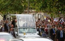 Папа Франциск у Чилі попросив вибачення у дітей, постраждалих від дій священиків-педофілів