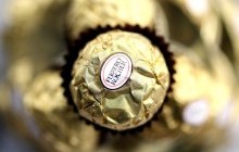 Група Ferrero купує Eat natural