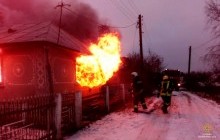 На Тернопільщині внаслідок несправності димаря згорів приватний житловий будинок (фото)