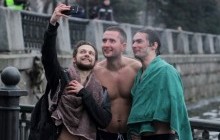 Хресний хід і купання біля храму: як на Дніпропетровщині святкують Водохрещу (фоторепортаж, відео)
