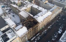 Наслідки пожежі в нежитловому будинку в центрі Києва (фоторепортаж)