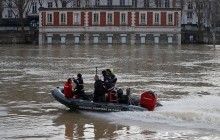Повінь у Парижі: рівень води у Сені піднявся на три метри вище звичайного і продовжує зростати (фоторепортаж)