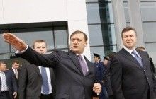 Перед втечею Януковича до Росії Добкін надав йому транспорт у Харкові - свідок