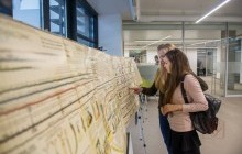 Львовянка подарила библиотеке Католического университета семиметровую карту мировой истории