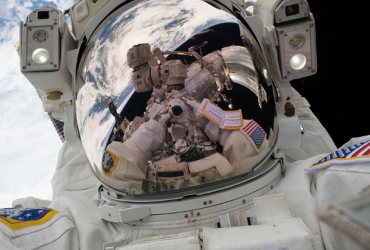 Астронавти NASA вперше зіграли в теніс у космосі (відео)