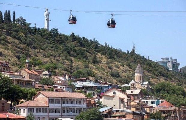 Грузия открывается для туристов: МАУ в марте увеличит количество рейсов из Киева в Тбилиси