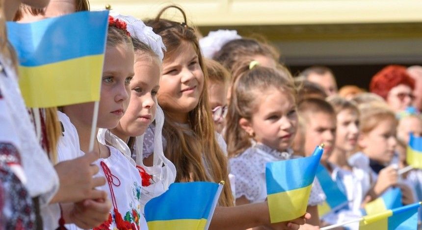 Минюст придумал новые наказания для неплательщиков алиментов: не пустят на выборы и могут посадить