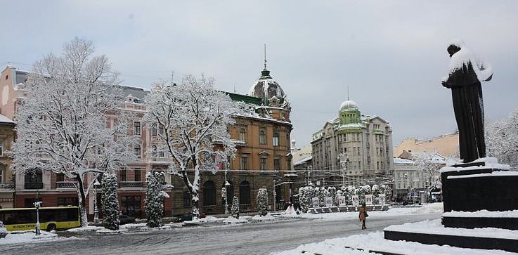 Во Львове за сутки выпало 64% месячной нормы осадков / фото city-adm.lviv.ua Во Львове за сутки выпало 64% месячной нормы осадков / фото city-adm.lviv.ua