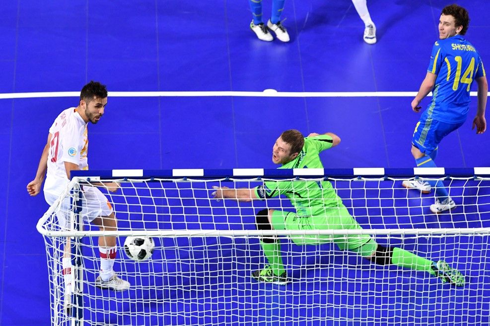 Україна - Іспанія - 0:1 / uefa.com Україна - Іспанія - 0:1 / uefa.com