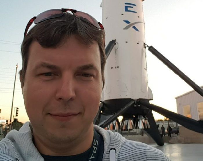 Пахунова не бентежить жорсткий режим роботи інженерів SpaceX / Фото blog.not-a-kernel-guy.com Пахунова не бентежить жорсткий режим роботи інженерів SpaceX / Фото blog.not-a-kernel-guy.com