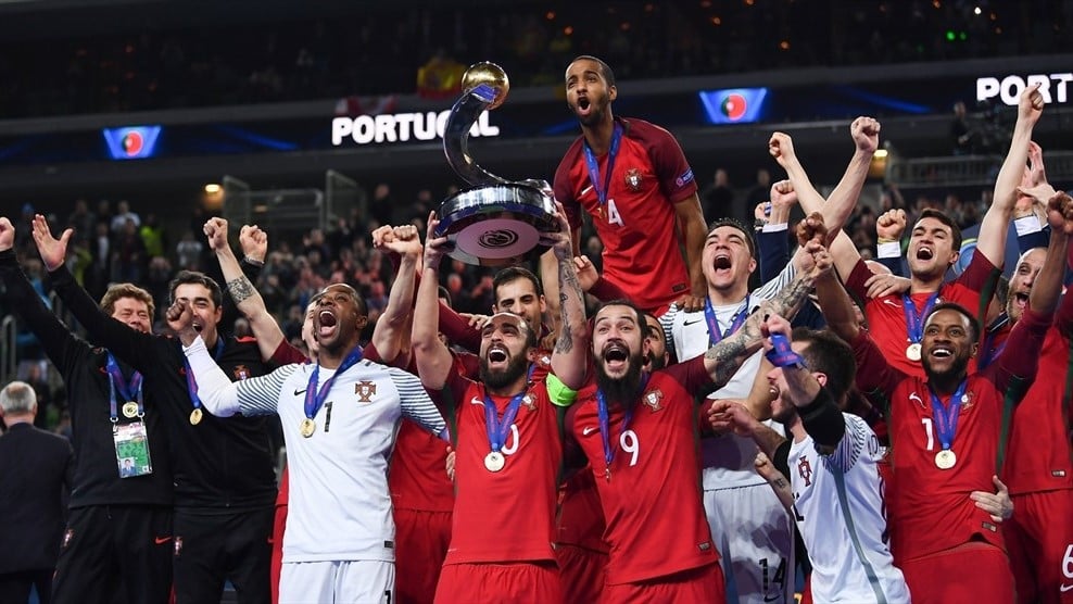 Сборная Португалии по футзалу впервые выиграла чемпионат Европы / uefa.com Сборная Португалии по футзалу впервые выиграла чемпионат Европы / uefa.com