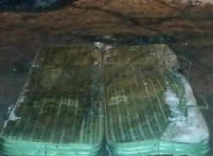 Для м'якої їзди: ями в центрі російського Воронежа залатали за допомогою матраців (фото) Для м'якої їзди: ями в центрі російського Воронежа залатали за допомогою матраців (фото)