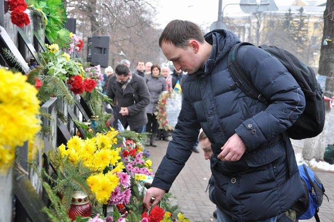 У центрі Києва вшанували пам’ять Героїв Небесної Сотні / фото Цензор.net У центрі Києва вшанували пам’ять Героїв Небесної Сотні / фото Цензор.net