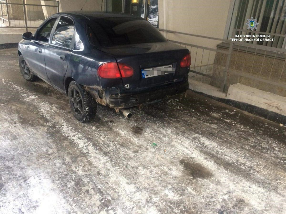 У Тернополі затримали водія, який покинув АЗС, не розплатившись за заправлений повний бак пального У Тернополі затримали водія, який покинув АЗС, не розплатившись за заправлений повний бак пального