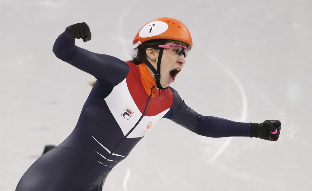 Шултинг выиграла первое золото на Играх в Пхенчхане / Reuters