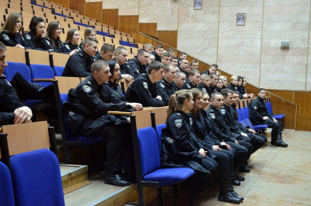 обговорювалось дискусійне питання затребуваності християнства у ХХІ столітті / kapelan.org.ua обговорювалось дискусійне питання затребуваності християнства у ХХІ столітті / kapelan.org.ua