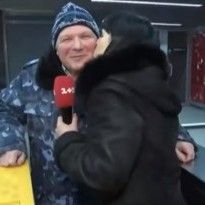 В Киеве сегодня влюбленные могут бесплатно проехать в скоростном трамвае (видео)