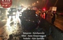 У Києві сталася жахлива ДТП за участі 5 авто: двоє загиблих (фото)