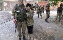 У Тбілісі напали на націоналістку, яка воювала на Донбасі: вона поранена, її син убитий