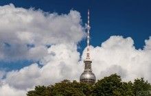 Власти Берлина запретили российскому режиссеру возводить стену в центре города